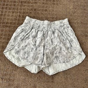 Lululemon hotty hot shorts